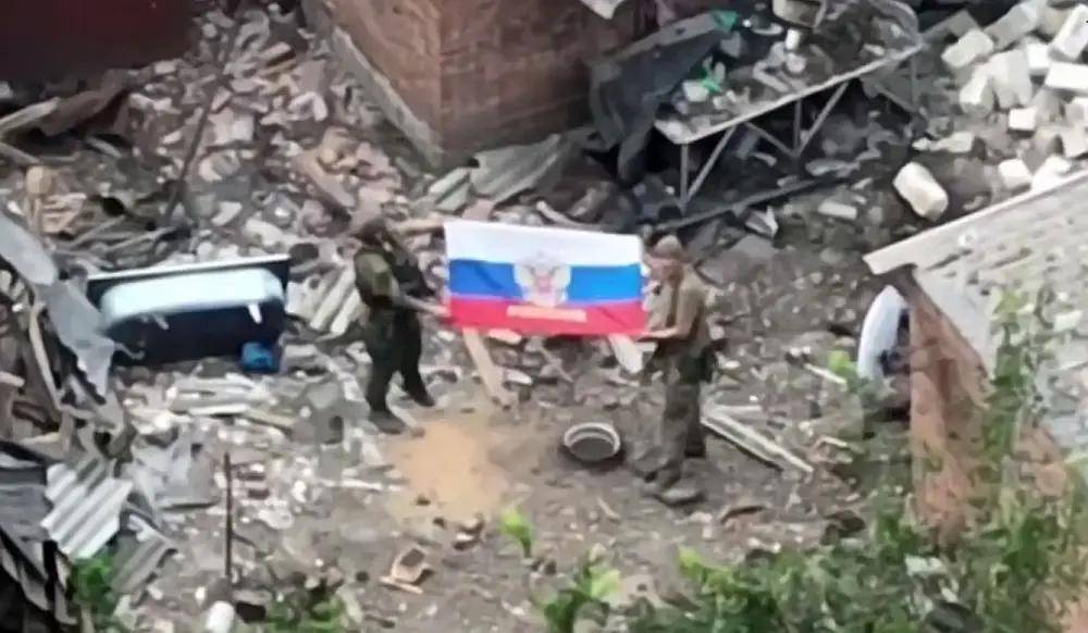 皇冠信用网登3代理注册_决战打响皇冠信用网登3代理注册,乌克兰被爆逃兵40万,泽连斯基豪赌失败,大结局来了?