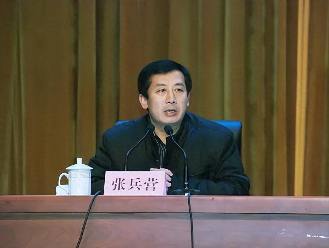 皇冠信用怎么租_江苏一学院党委书记皇冠信用怎么租,主动投案