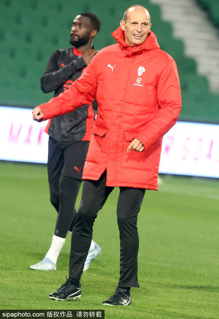 皇冠足球管理平台出租_米兰重磅引援:德温特加盟皇冠足球管理平台出租,年薪180万欧元将助力球队新征程