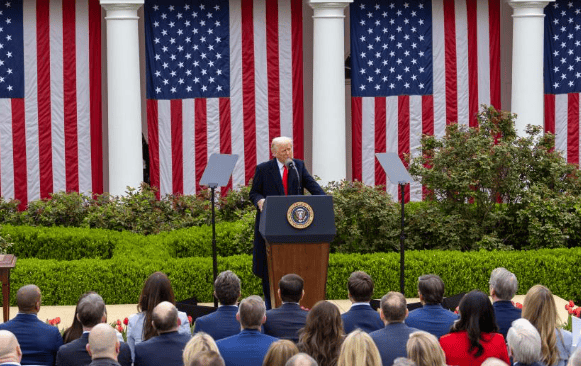 皇冠信用網平台_“两个内鬼”浮出水面!短短4个月皇冠信用網平台,中国4000吨稀土被连夜运往美国,背后到底是谁?