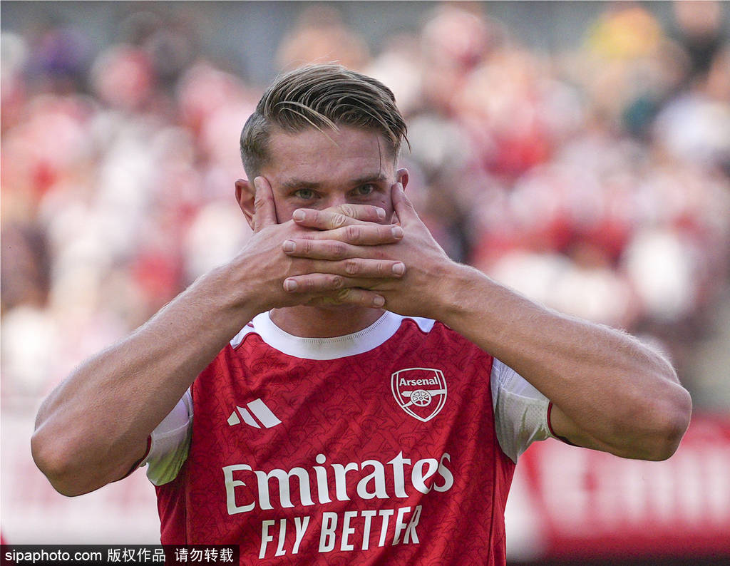 皇冠登1登2登3代理_观战台：利物浦打响英超揭幕战 曼联枪手锋线天团火拼