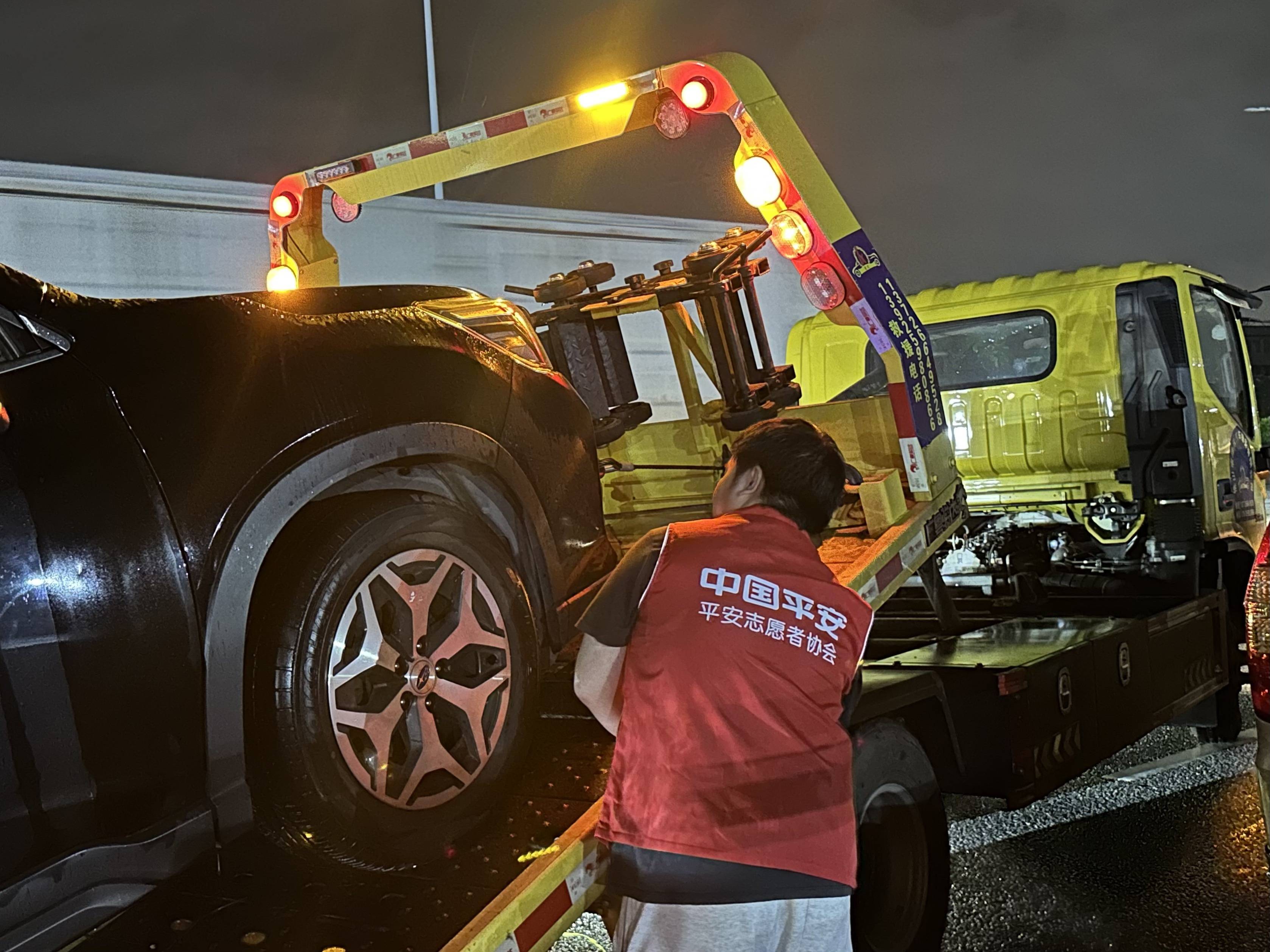 皇冠信用網会员开户申请_佛山暴雨致超1300保险案件皇冠信用網会员开户申请，保险公司开启快速理赔通道