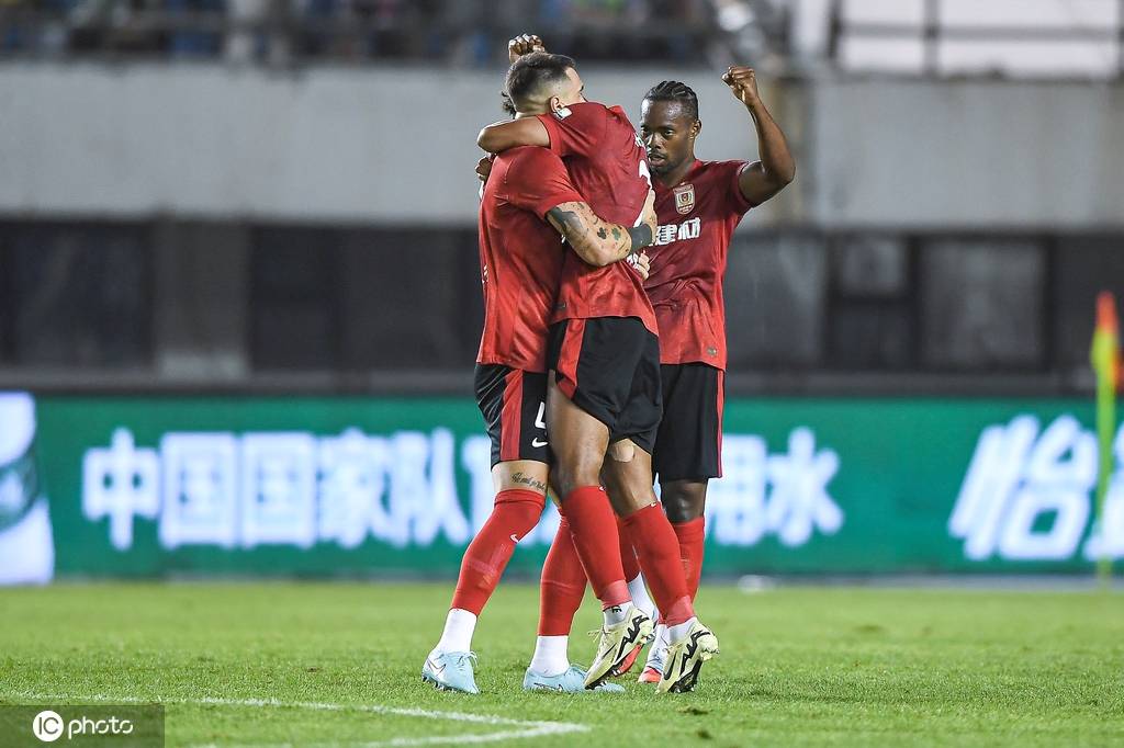 韩国K甲组联赛
_中超-卡米洛建功吴亚轲扑点 亚泰1-0梅州近6轮首胜