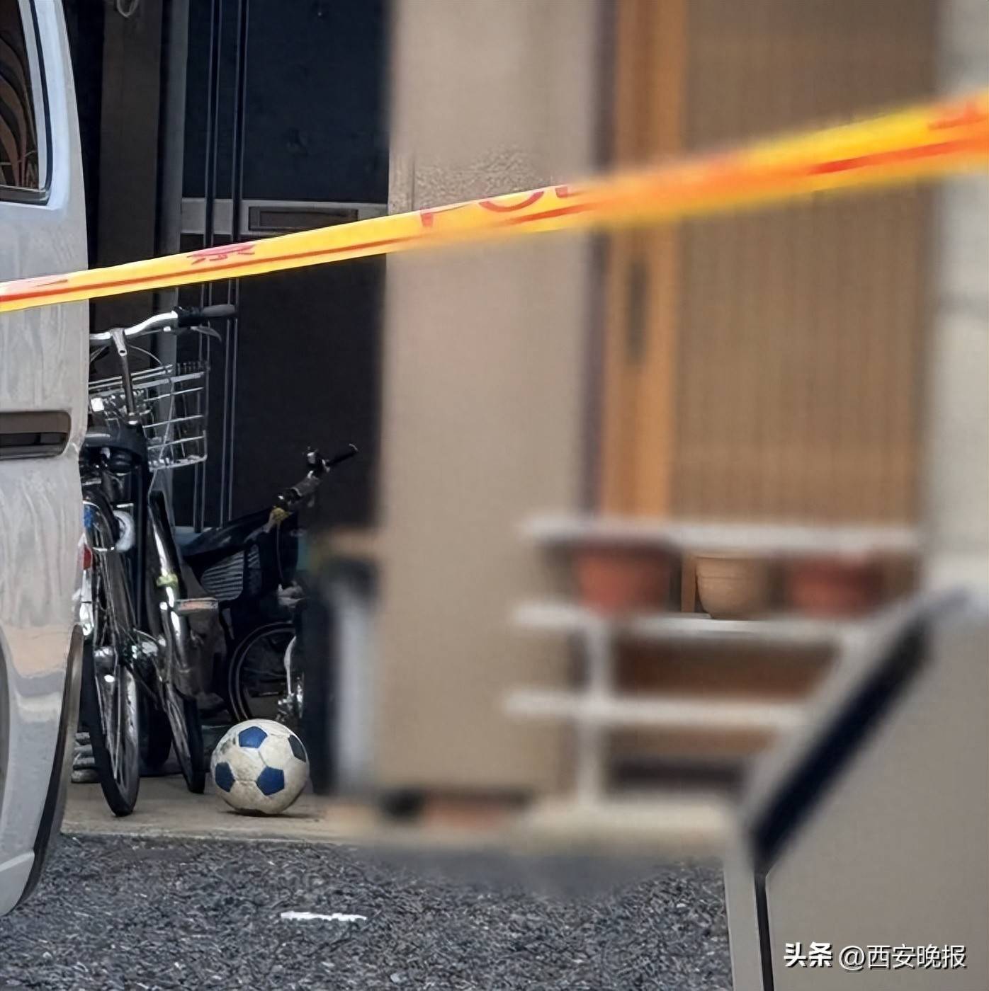 英格兰超级联赛_日本15岁少年连捅精神科医生父亲数十刀英格兰超级联赛，致其死亡，出去玩了一天后自首