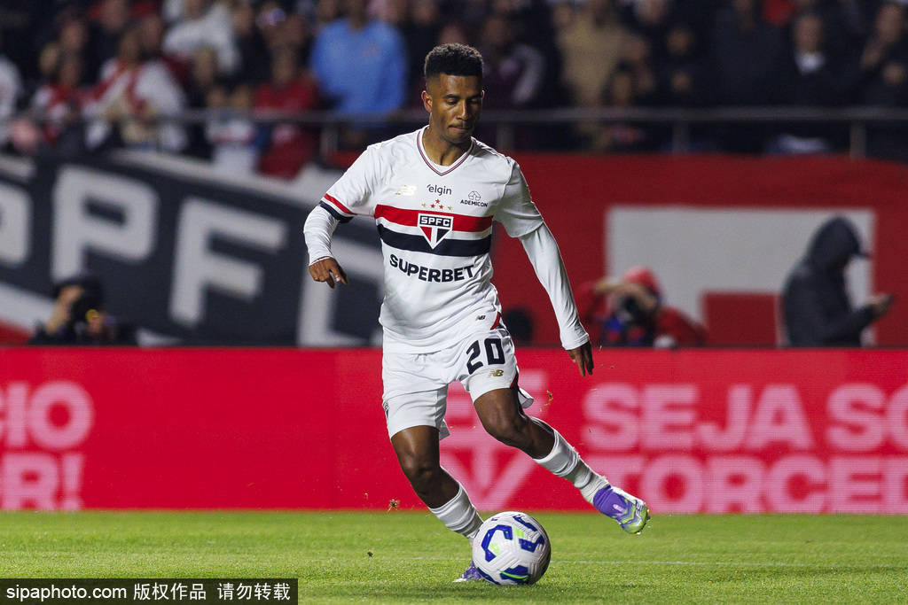 皇冠信用網出租_曼联坚持要4000万镑！安东尼渴望重返贝蒂斯皇冠信用網出租，转会谈判进展如何？