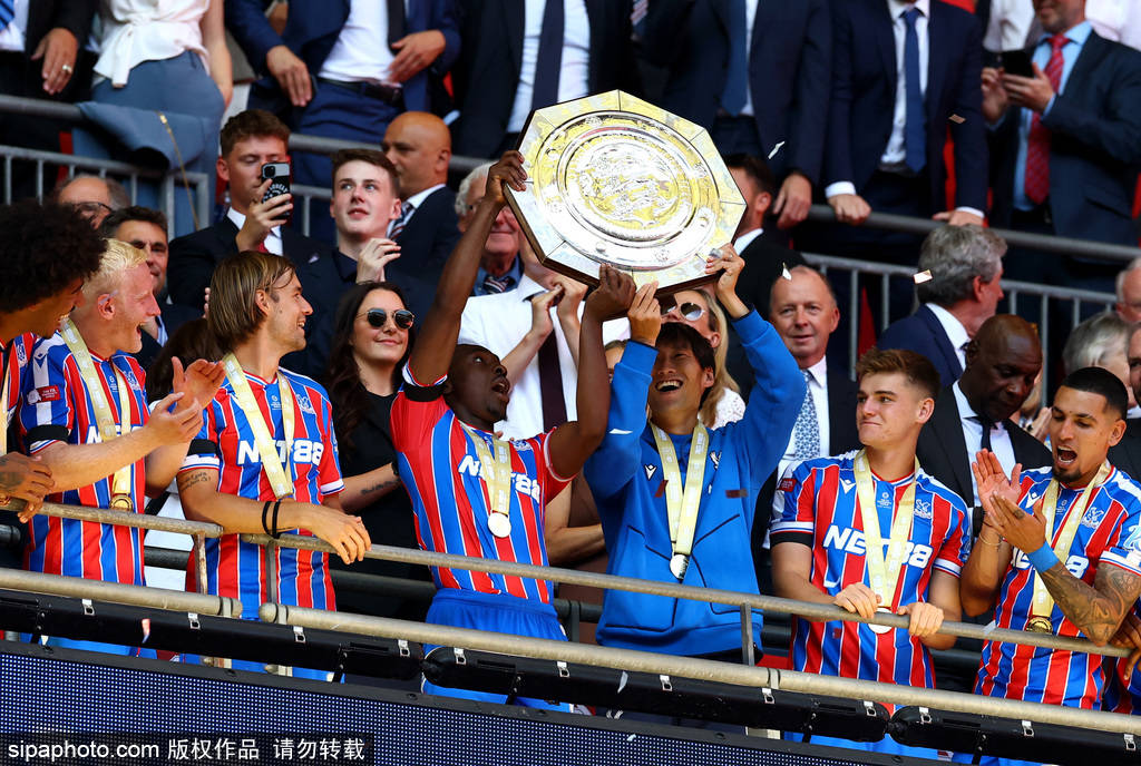 皮尔森vs卡尔维纳_如你所愿！埃泽10年前社媒：等我成功了皮尔森vs卡尔维纳，你们肯定会找出这条推文