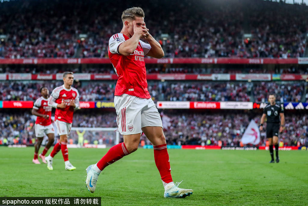 纳尔瓦vs卡勒威
_英超-约克雷斯双响萨卡破门+伤退 阿森纳5-0利兹联暂登顶
