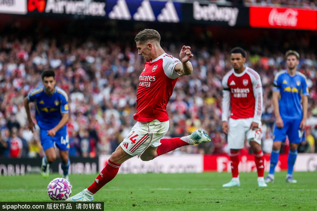 纳尔瓦vs卡勒威
_英超-约克雷斯双响萨卡破门+伤退 阿森纳5-0利兹联暂登顶