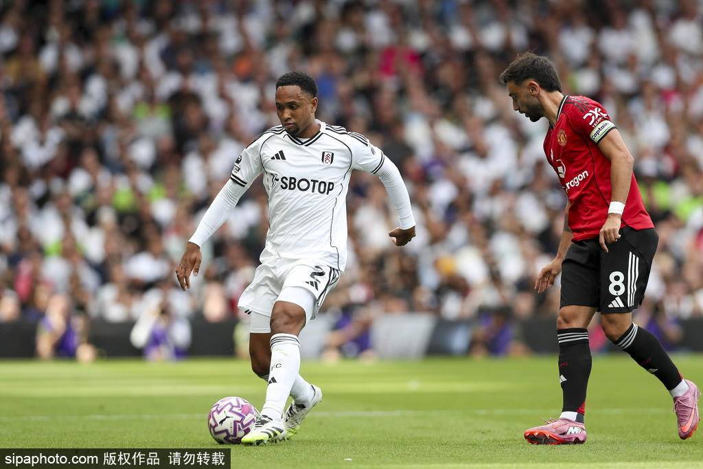 皇冠信用网会员开户_英超-B费失点约罗造乌龙 曼联1-1富勒姆暂列积分榜第16