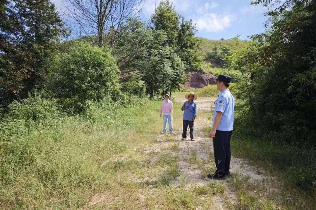 皇冠信用平台出租出售
_无人机精准锁定皇冠信用平台出租出售
,“牛”到家啦!