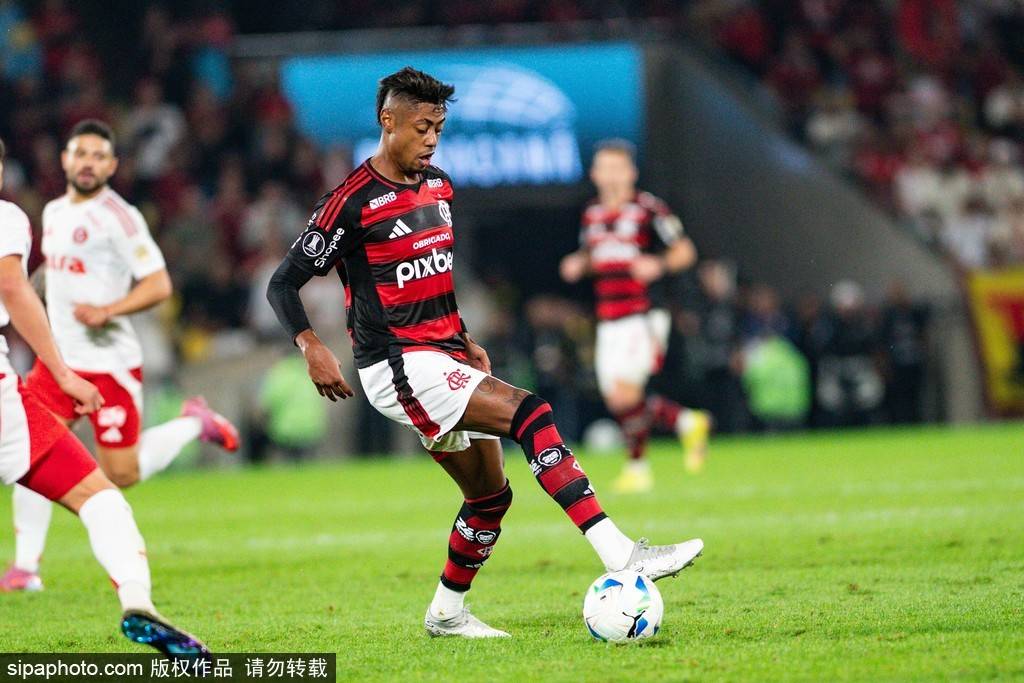 路宾vs皮亚斯特_巴西国家队调整阵容：库尼亚因伤缺阵路宾vs皮亚斯特，弗拉门戈边卫利诺迎来机会