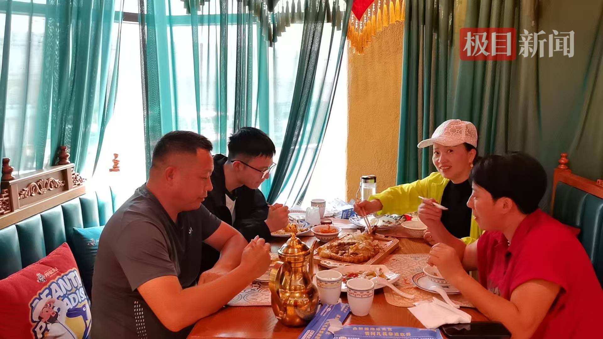 温特图尔Vs苏黎世_安徽夫妇自驾送儿子去新疆石河子上大学：6天穿越3700公里温特图尔Vs苏黎世，沿途打卡景点每天还直播7小时，刚到校就被粉丝认出