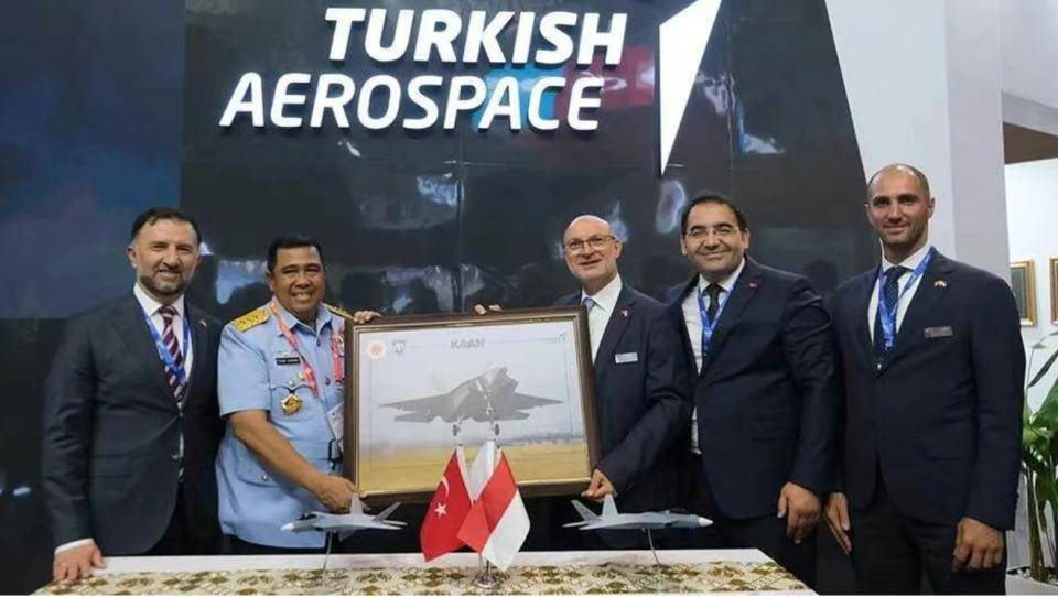 阿尔艾因vs伊蒂哈德卡尔巴_官宣歼-20已经不够“先进”可以公开阿尔艾因vs伊蒂哈德卡尔巴，预示中国有更厉害重型战机