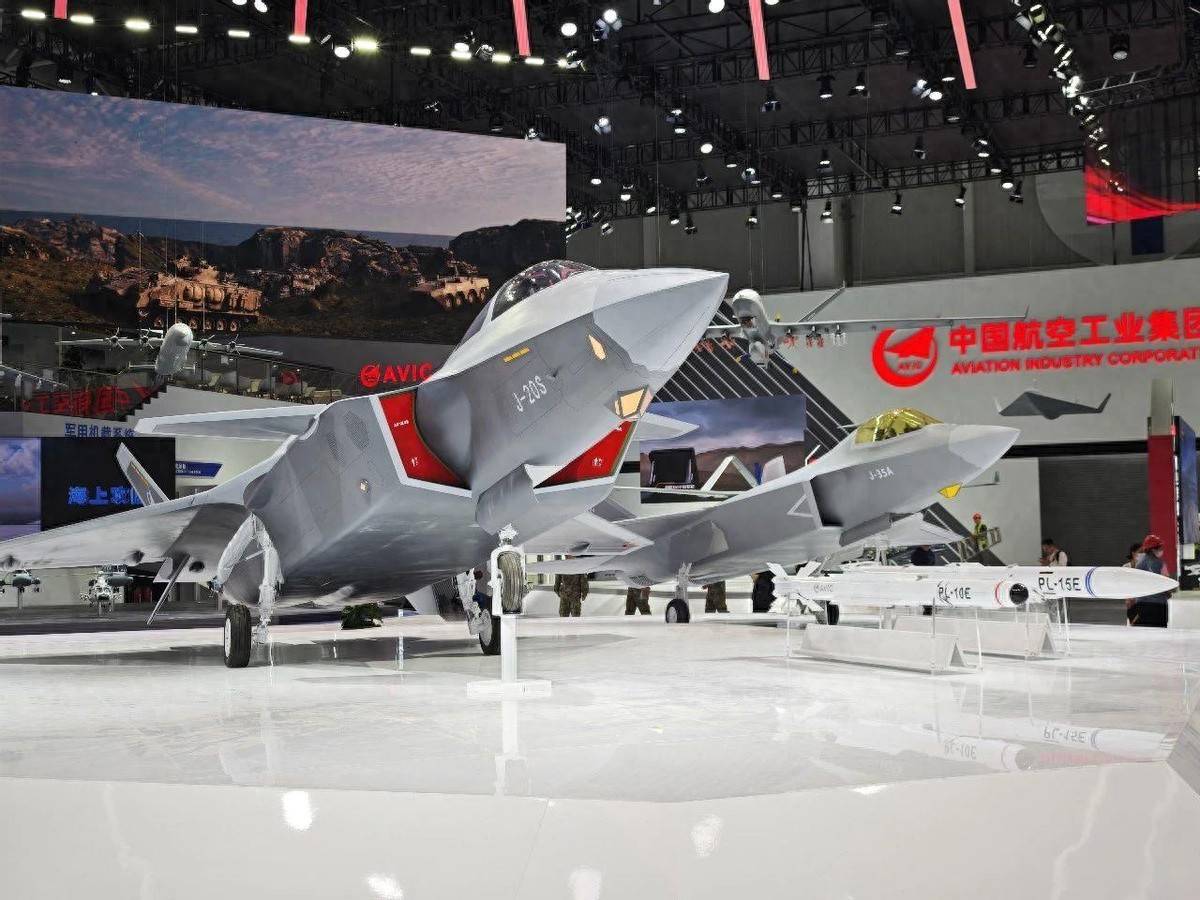 爱尔兰超级联赛_中航重磅官宣:歼-20S性能升级爱尔兰超级联赛,飞行距离再破纪录,国防实力再创新高!