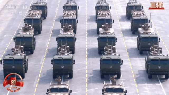 皇冠信用網会员_九三阅兵“机器狼群”皇冠信用網会员，首次亮相一个字：帅！与“机器狗”有这些区别→