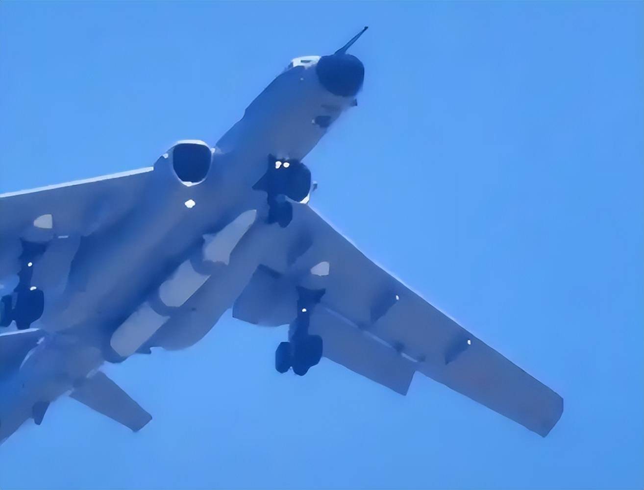 皇冠信用網出租代理_轰-20还要等多久皇冠信用網出租代理，为什么我们不着急了？轰-6N+惊雷导弹覆盖全球