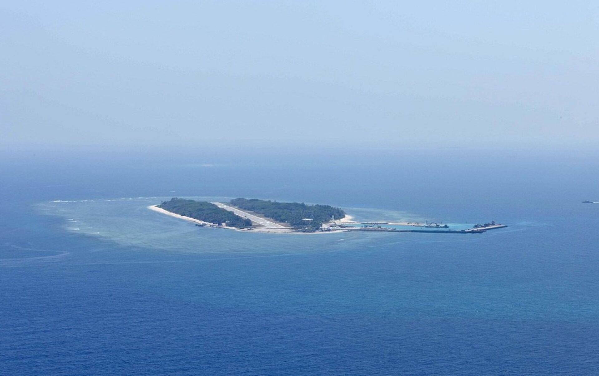 hga030注册_中方立铁律hga030注册，黄岩岛主权已定，马科斯没料到，第一个求和的是美军