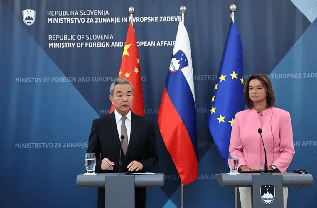 乌克兰超级联赛_王毅表态:中方不参与、不策划战争