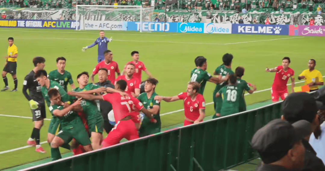 皇冠信用网申请_北京国安亚冠赛场爆发冲突皇冠信用网申请，场面十分混乱