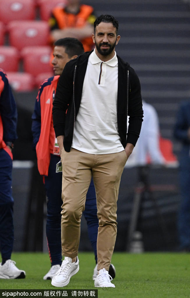 皇冠信用網账号_切尔西换人引发争议皇冠信用網账号,帕尔默愤怒离场,马雷斯卡被批胆小鬼