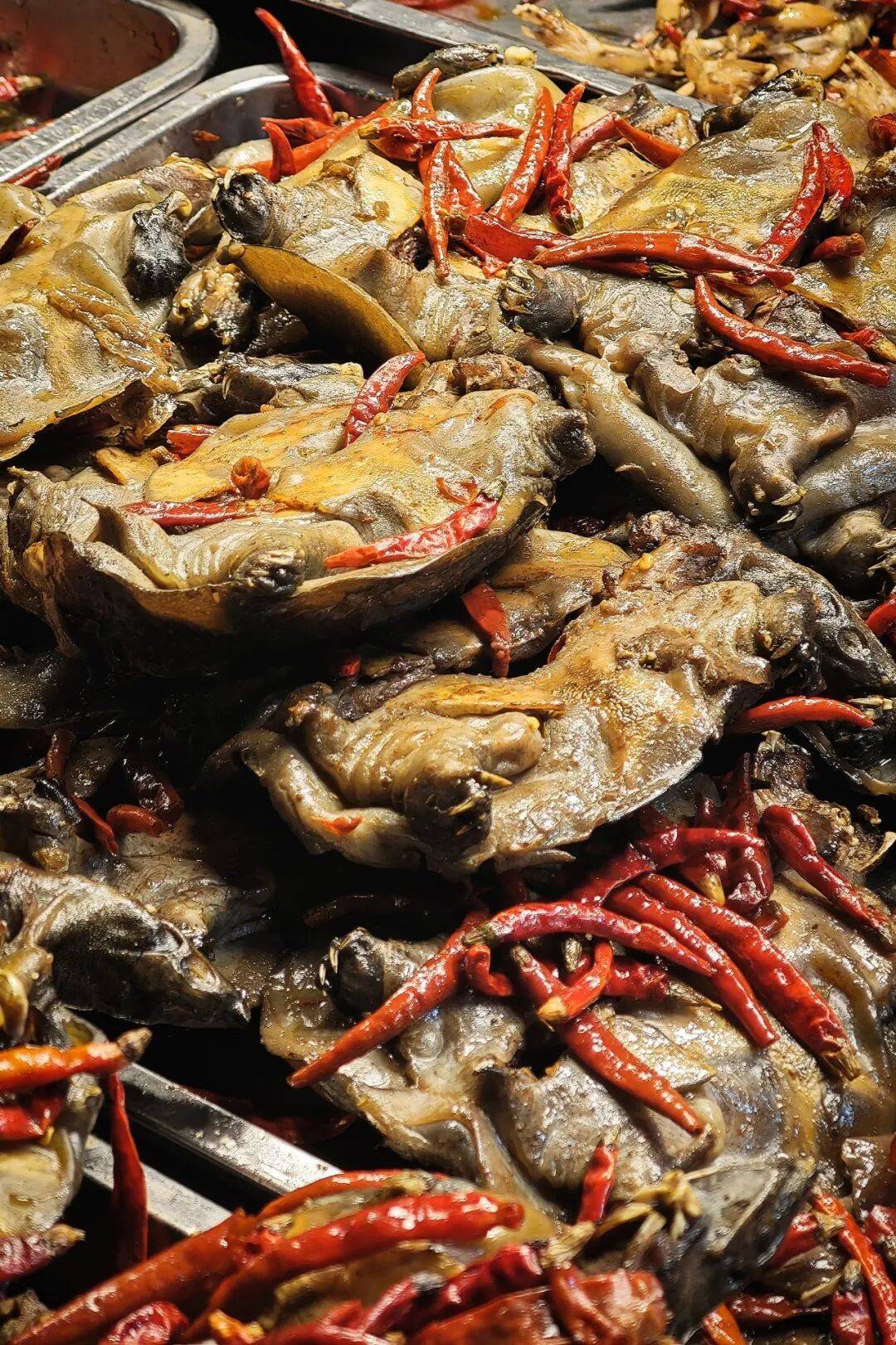 皇冠皇冠信用代理_这种丑到爆的鱼皇冠皇冠信用代理，为啥成了武汉人吃宵夜的顶配？