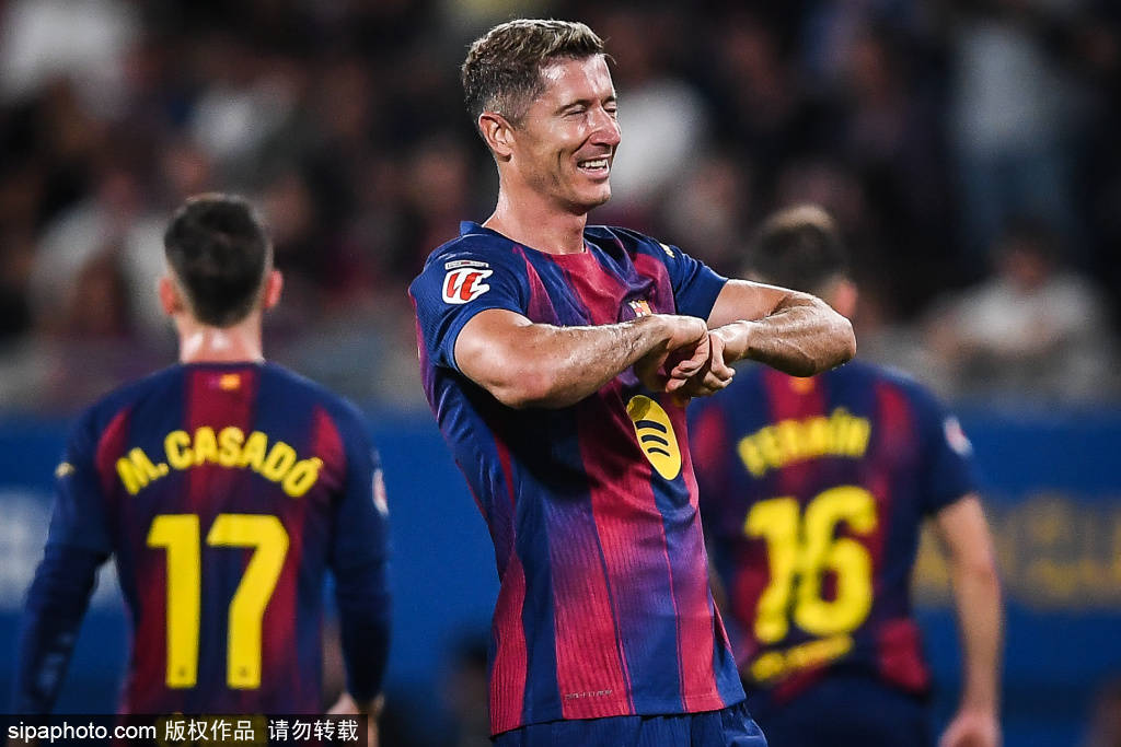 皇冠信用网如何注册_卫冕成功！18岁亚马尔连续两年夺得科帕奖皇冠信用网如何注册，巴萨新星的崛起之路