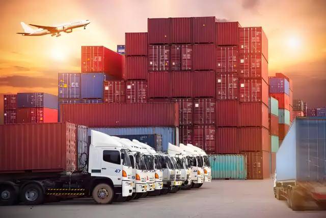 皇冠皇冠足球平台_怕被中国抛弃？波兰25日放行中欧班列皇冠皇冠足球平台！但已经晚了！欧洲多国倒戈