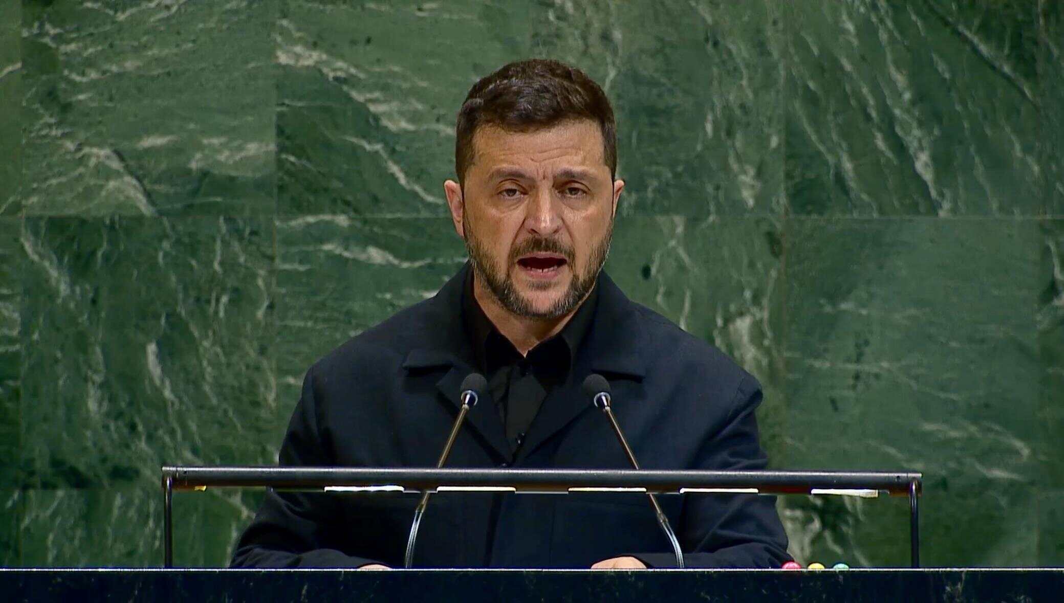 皇冠信用开号_早安!世界丨泽连斯基：乌克兰决定开放武器出口；美国正式公告：征收欧盟汽车15%关税