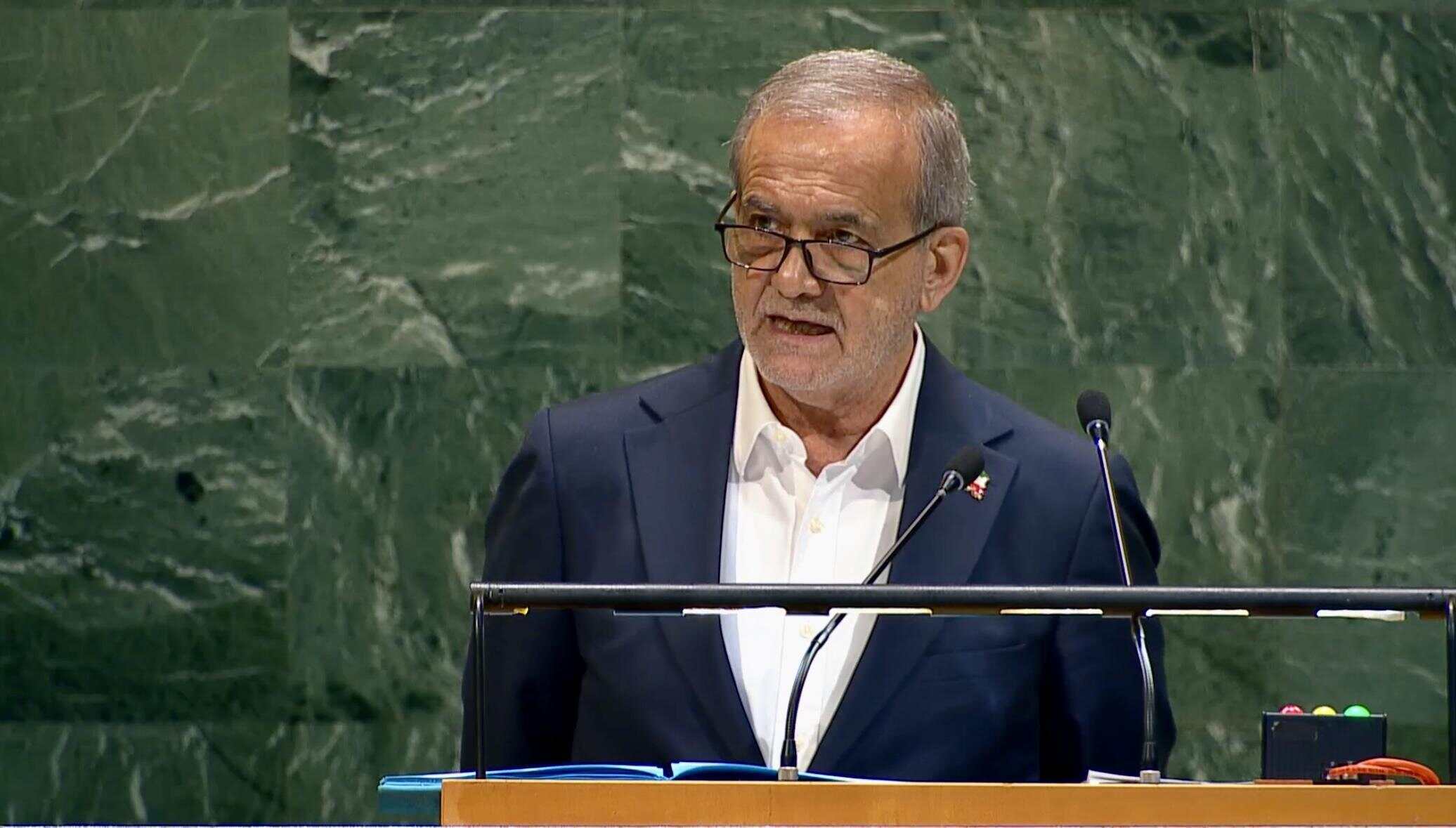 皇冠信用开号_早安!世界丨泽连斯基：乌克兰决定开放武器出口；美国正式公告：征收欧盟汽车15%关税