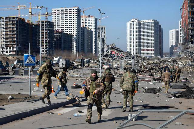 皇冠信用網在线申请_俄军7亿美元导弹车一夜蒸发皇冠信用網在线申请，特朗普很激动，忽悠乌克兰继续打！