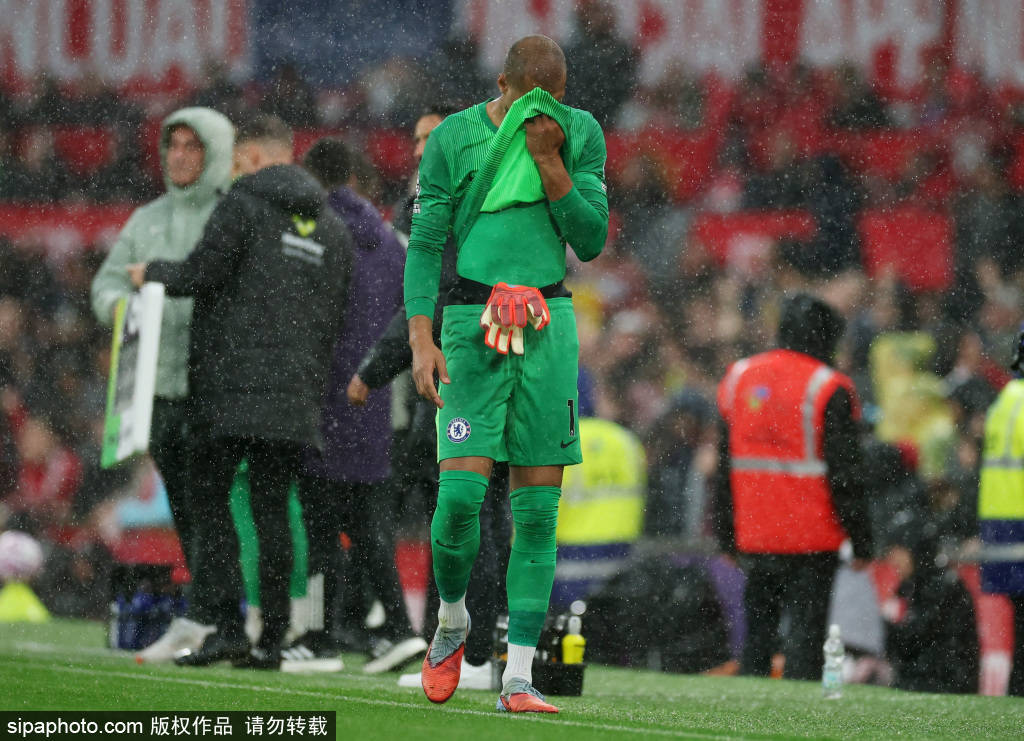皇冠信用网需要押金吗_曼联新星拉门斯:坚韧冷静的守门天才皇冠信用网需要押金吗,希顿与肖的赞誉背后