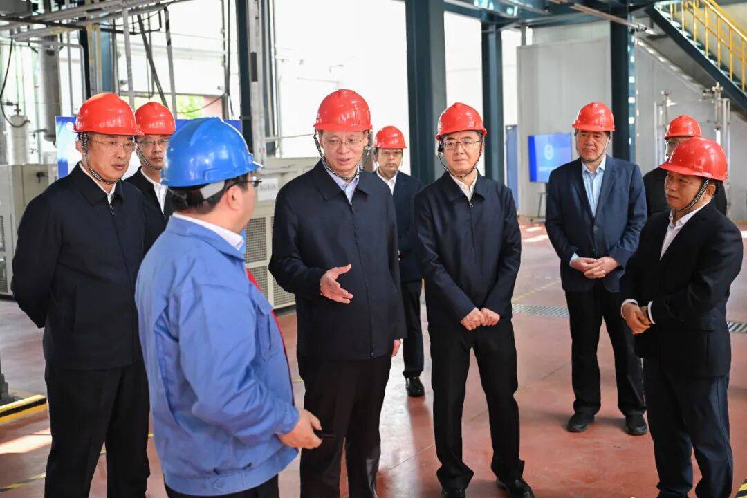 皇冠信用网额度_新任辽宁省委书记许昆林皇冠信用网额度,到大连调研