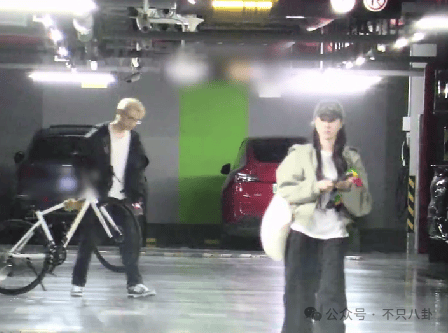 hga035会员注册_他俩没分手但被拍到吵架了hga035会员注册,吵得很凶......