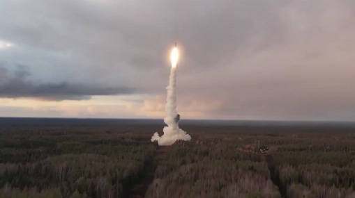 皇冠信用网会员账号_周波：既然美国坚持把中美关系定义为战略竞争皇冠信用网会员账号，那么中国会说：好吧