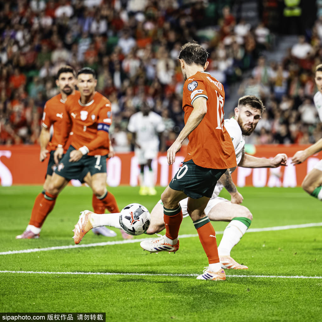 信用网皇冠申请注册
_世预赛-C罗中框+失点内维斯补时绝杀 葡萄牙1-0夺三连胜