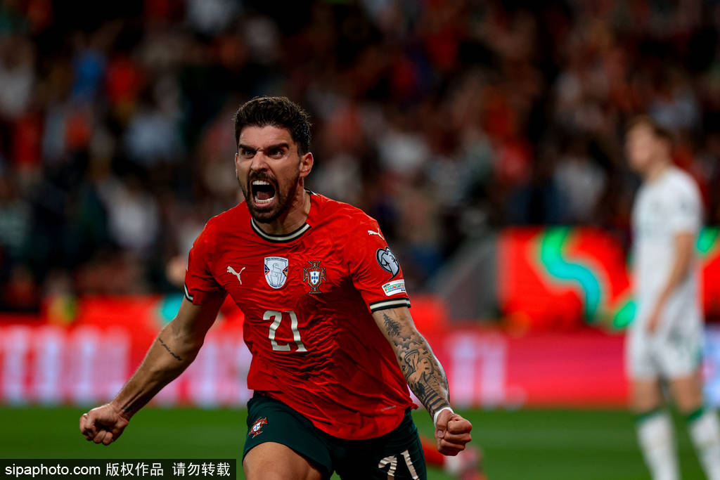 信用网皇冠申请注册
_世预赛-C罗中框+失点内维斯补时绝杀 葡萄牙1-0夺三连胜