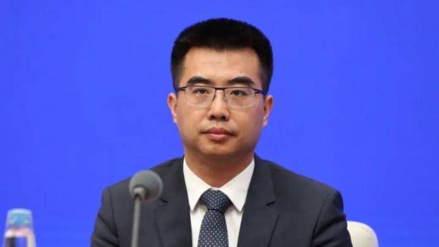 世界杯信用网代理注册_空降重庆后世界杯信用网代理注册，国务院国资委科创局局长方磊已任万盛经开区管委会党组书记