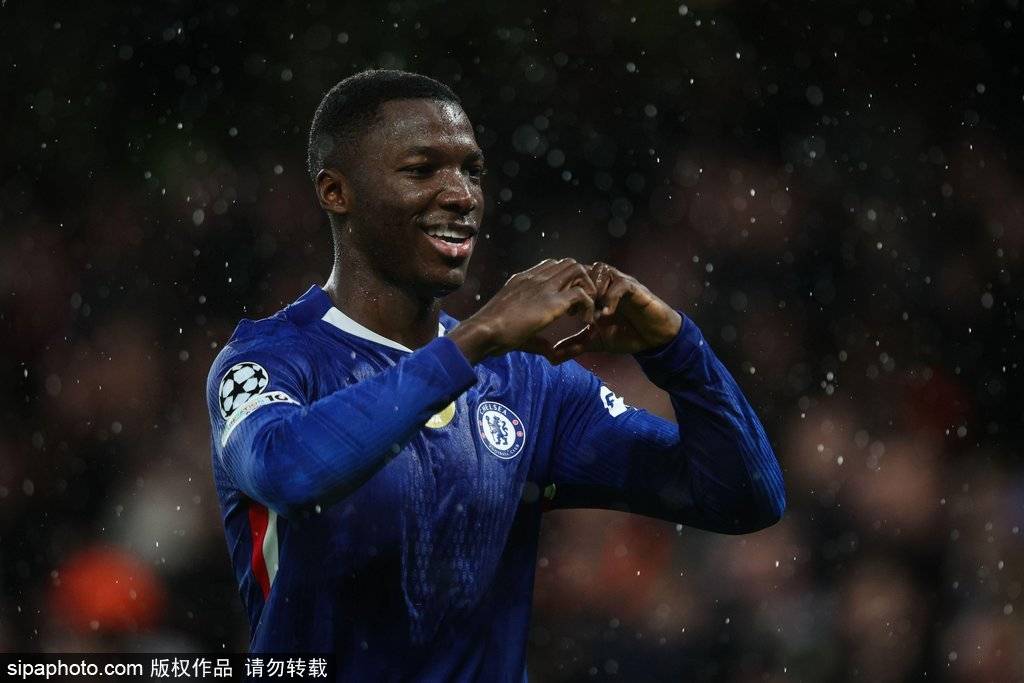 皇冠代理登3平台
_观战台:利物浦战苦主+阿森纳争八连胜 拜仁冲14连胜