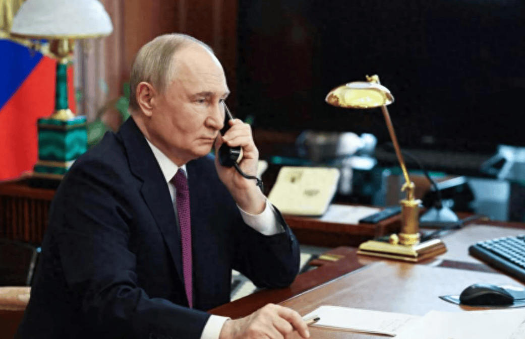 hga030皇冠安卓手机版_特朗普刚和中国谈完hga030皇冠安卓手机版，俄罗斯的反应迅速，克里姆林宫发言人有话要说