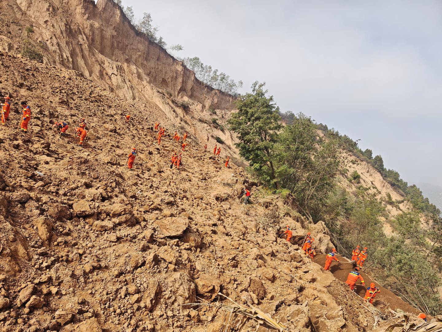皇冠信用盘代理流程_农妇收玉米遇山体垮塌失联 当地搜救8天后停止 家属：在家中举办皇冠信用盘代理流程了告别仪式