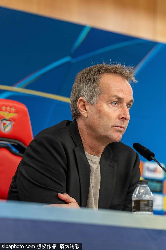 皇冠信用网最新地址_国足选帅内幕：专家组一致看好巴迪亚皇冠信用网最新地址，背后隐藏的执教哲学与战术分析