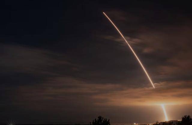 世界杯足球代理_美军试射洲际导弹世界杯足球代理，“向中俄发出严肃核信号”，普京下令对等反制