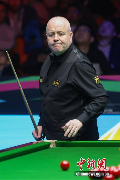 皇冠信用盘哪里申请_中国小将吴宜泽夺得2025世界斯诺克巡回赛国际锦标赛冠军