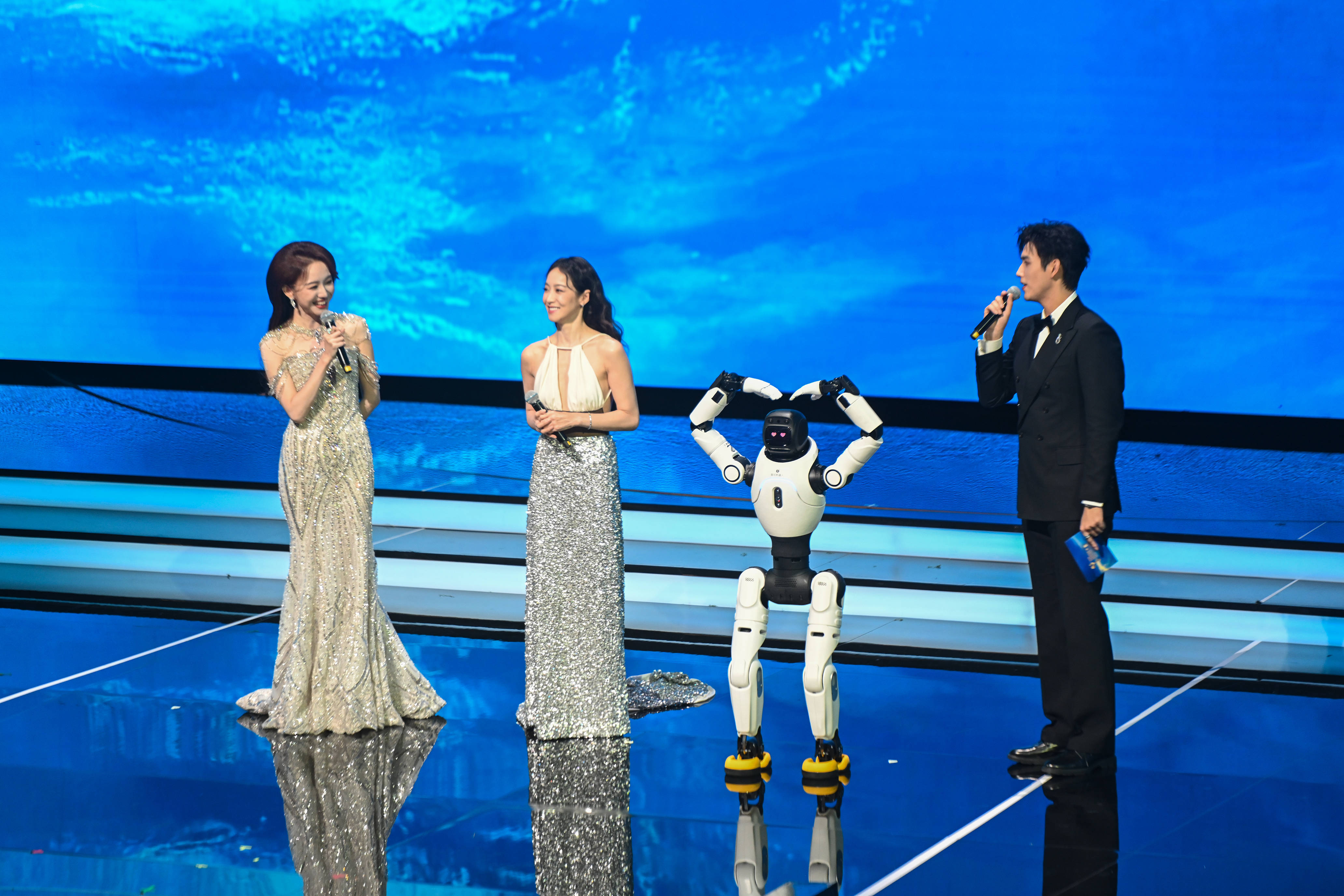 怎么开皇冠信用平台_2025年中国金鸡百花电影节开幕