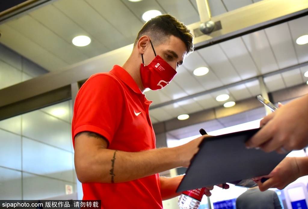 皇冠信用盘在哪里注册_前海港外援奥斯卡体检时一度失去意识 或因心脏问题退役