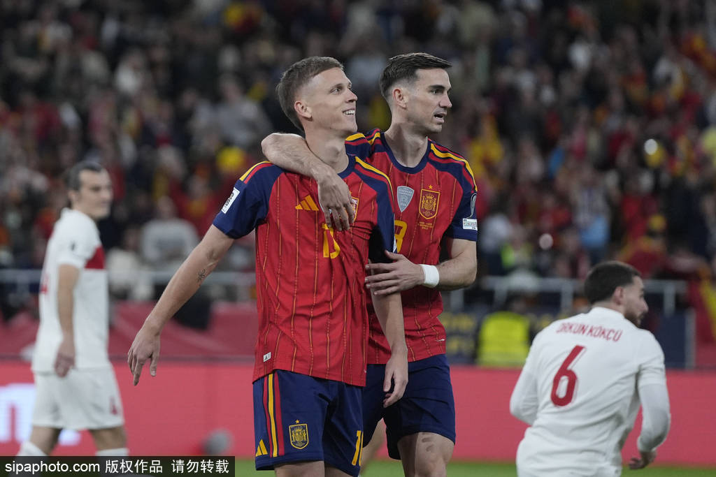 皇冠信用盘申请_直通世界杯皇冠信用盘申请！世预赛-奥尔莫破门 西班牙2-2土耳其