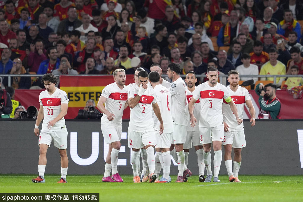 皇冠信用盘申请_直通世界杯皇冠信用盘申请！世预赛-奥尔莫破门 西班牙2-2土耳其