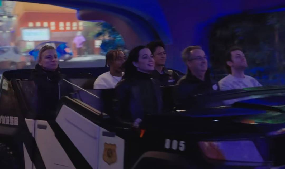 体育皇冠信用网_知名女歌手在上海迪士尼被偶遇体育皇冠信用网，见证求婚！“一时不知道谁更幸福”