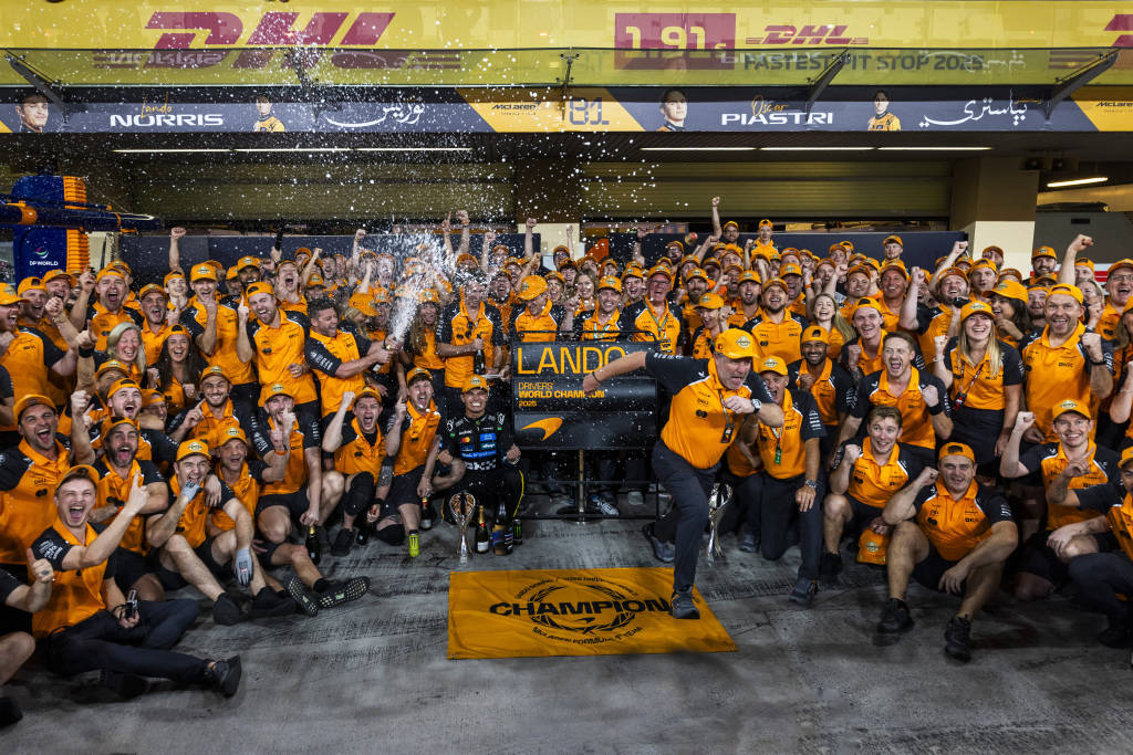 皇冠信用网登123出租_诺里斯首夺F1车手总冠军皇冠信用网登123出租，维斯塔潘虽败犹荣