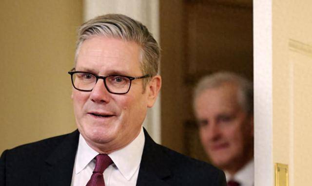 介绍个信用網网址_中方第1击即王炸介绍个信用網网址，英首相访华泡汤！英国宣布：从中国周边后撤